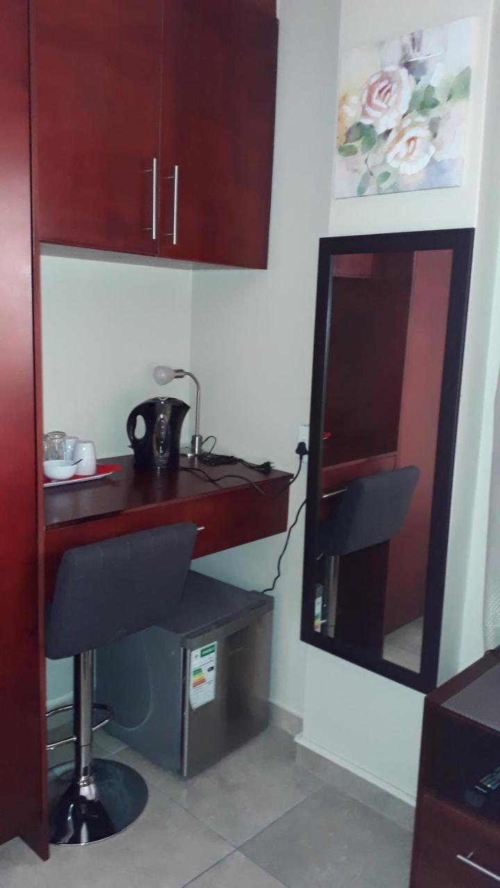 Dyna Guest House Дърбан Екстериор снимка