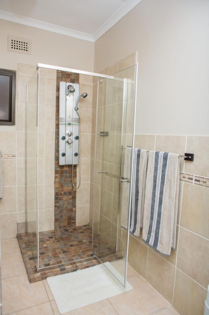 Dyna Guest House Дърбан Екстериор снимка